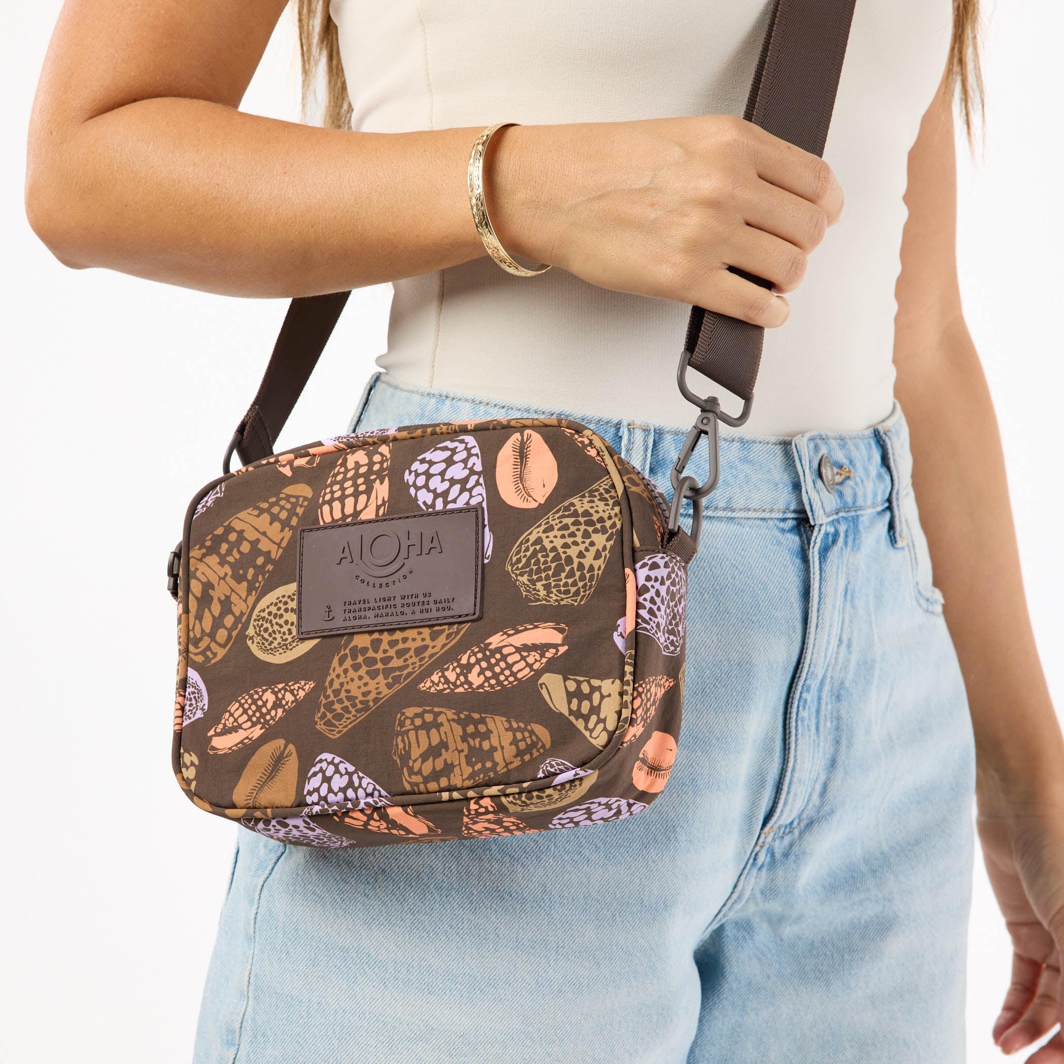 nylon_le_tour_shoreline_coconut_CU1_op